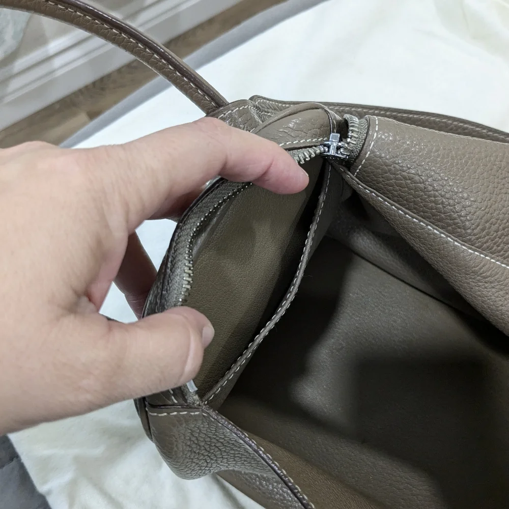 Elegant Brown Satchel Bag - Picture 10 of 16